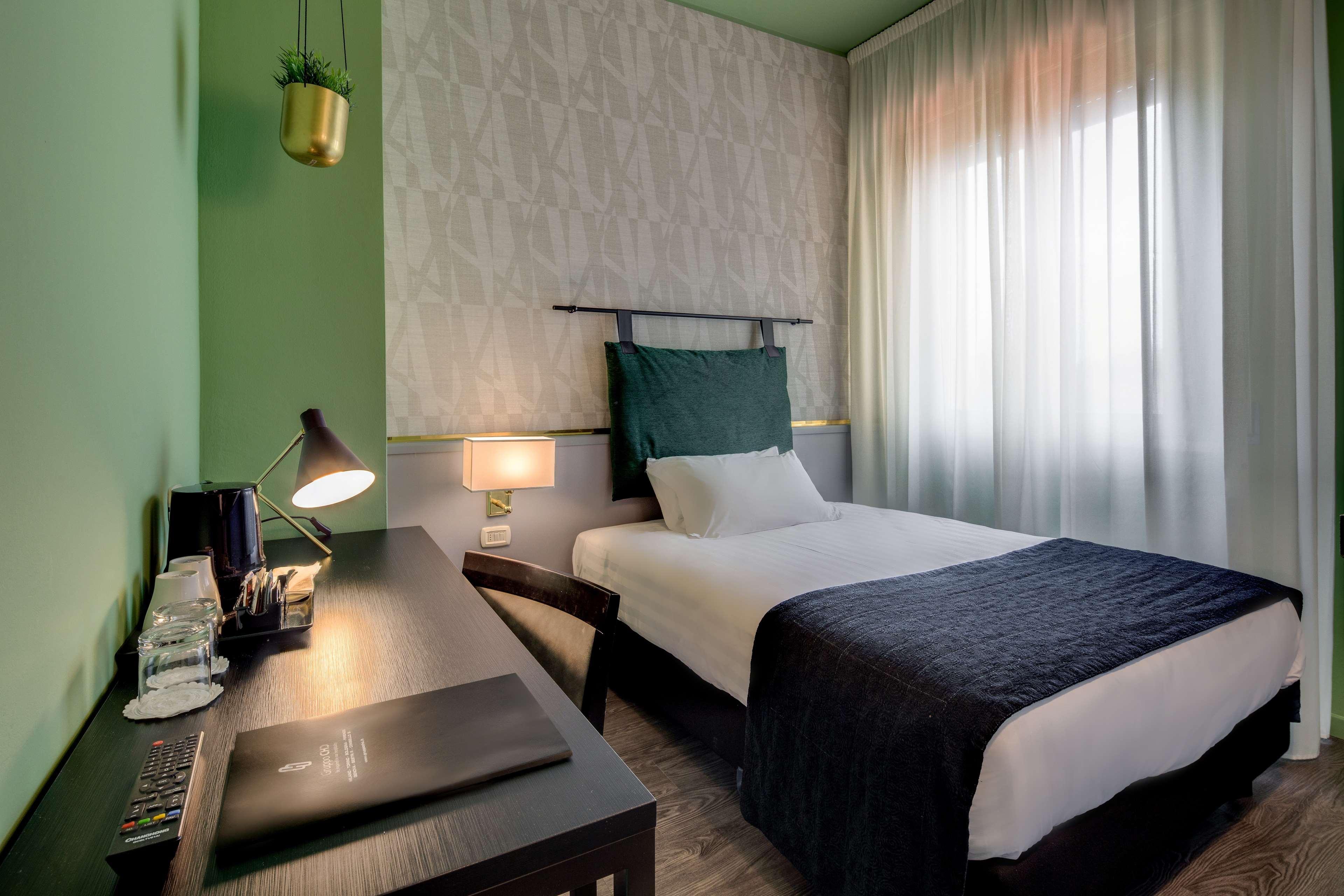 เบสต์ เวสเทิร์น พลัส ซีเอชซี ฟลอเรนซ์ Hotel ภายนอก รูปภาพ