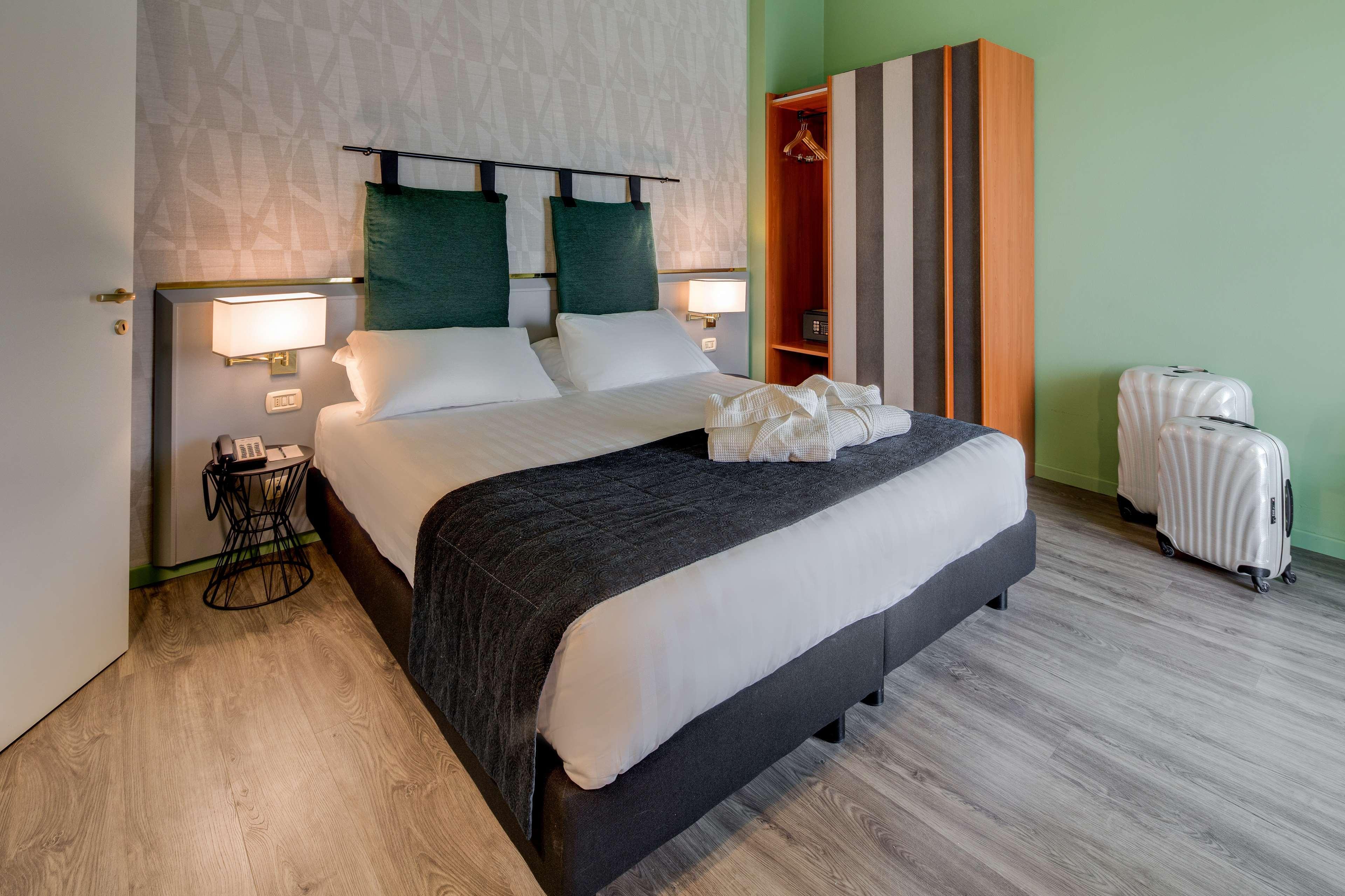 เบสต์ เวสเทิร์น พลัส ซีเอชซี ฟลอเรนซ์ Hotel ภายนอก รูปภาพ